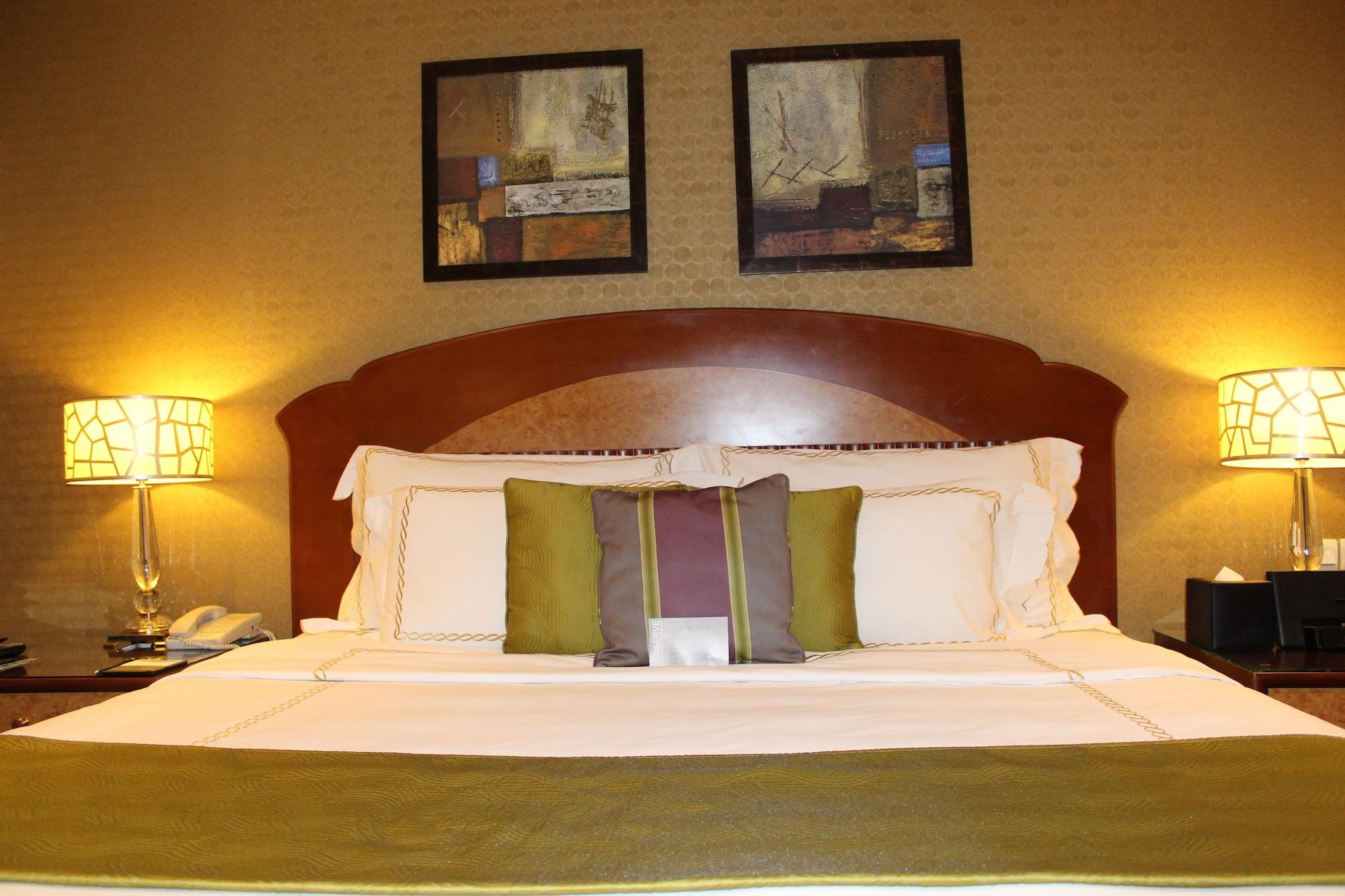 Grand Regency Doha, Trademark Collection By Wyndham Екстериор снимка A bedroom at the hotel