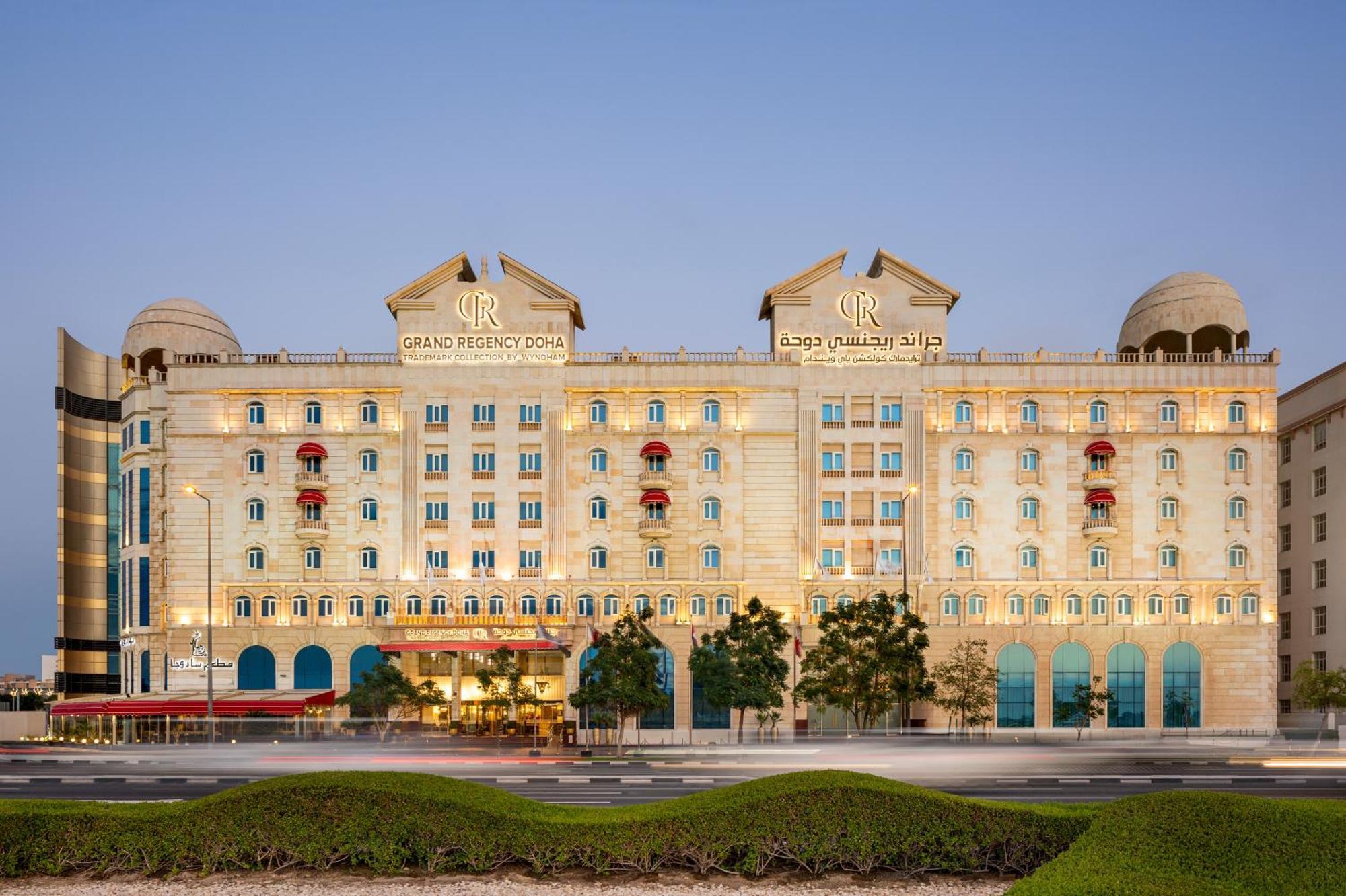 Grand Regency Doha, Trademark Collection By Wyndham Екстериор снимка The Fairmont Hotel in the Emirates