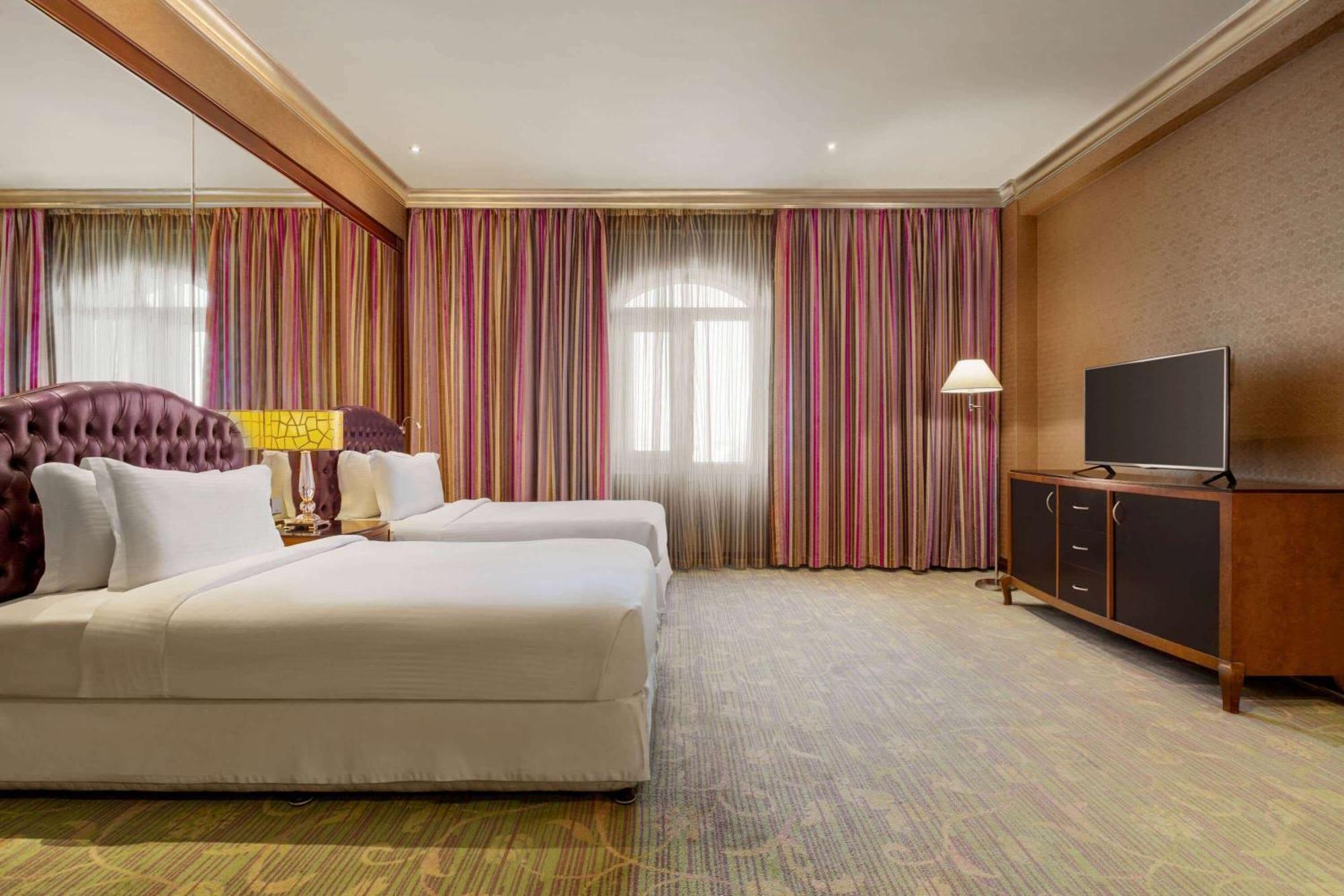 Grand Regency Doha, Trademark Collection By Wyndham Екстериор снимка A guest room at the hotel