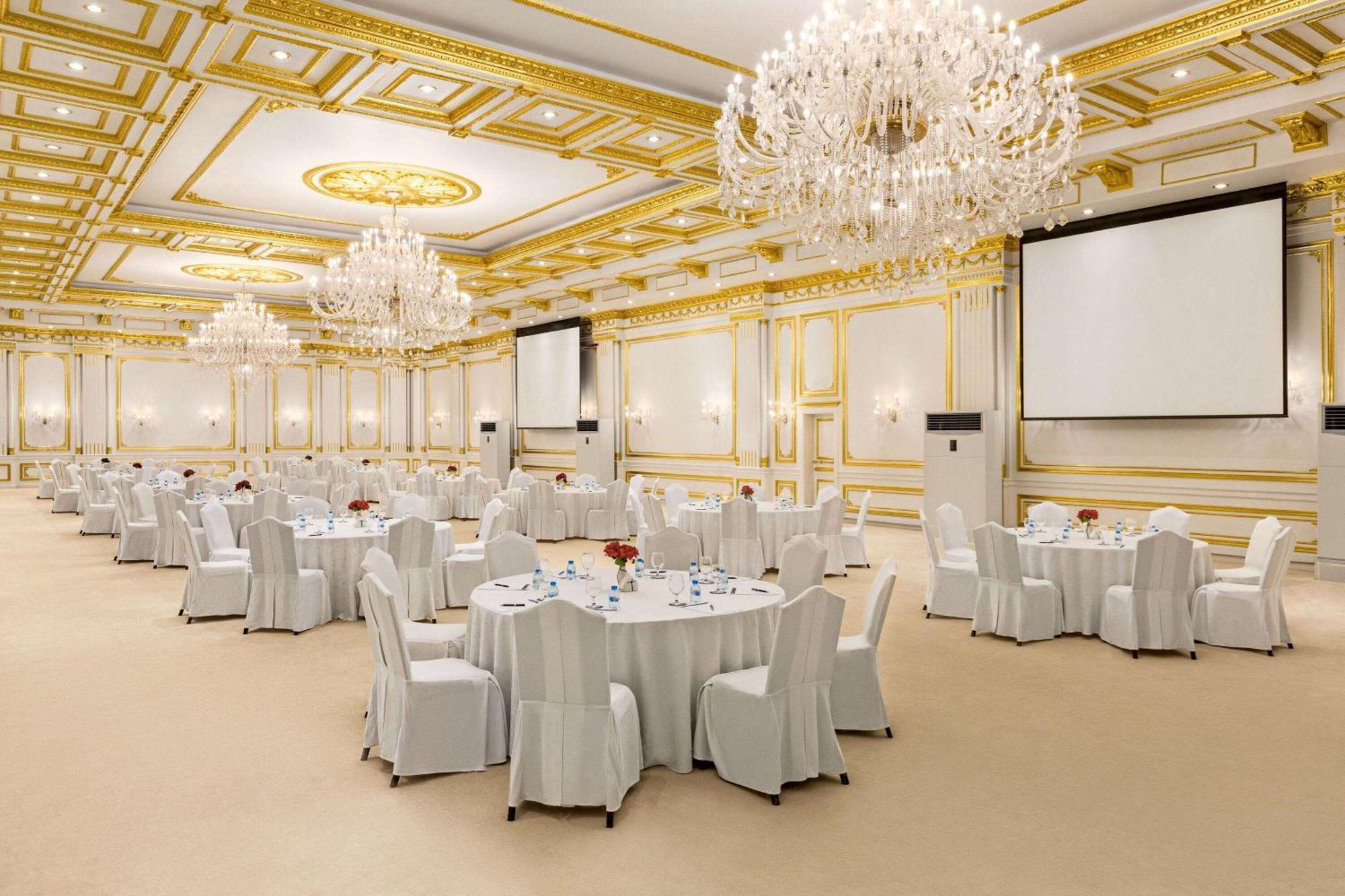 Grand Regency Doha, Trademark Collection By Wyndham Екстериор снимка The ballroom