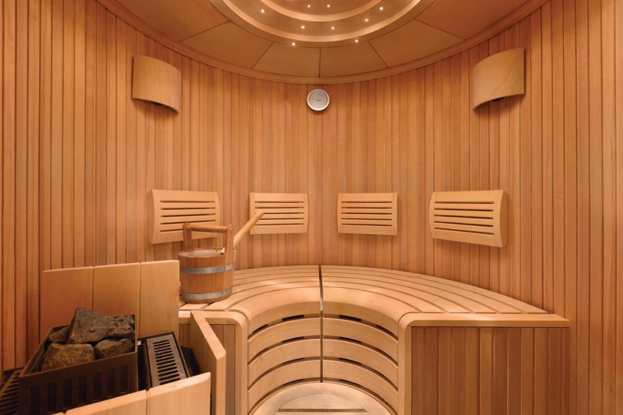 Grand Regency Doha, Trademark Collection By Wyndham Екстериор снимка A modern Finnish sauna